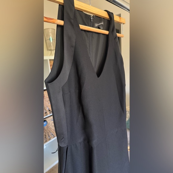 Banana Republic Black V-neck Jumpsuit - Picture 4 of 8